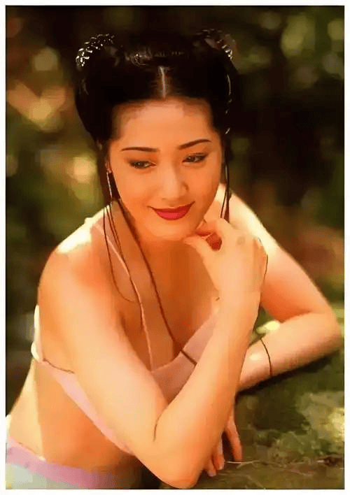 是“亚洲第一美胸”其中一部是《金瓶梅pg模拟器试玩一辈子演了两部至今仍